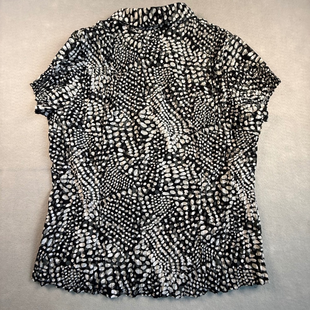 Apt. 9 Womens Large Black White Abstract Pebble Print Pleated Button Blouse - Picture 3 of 9